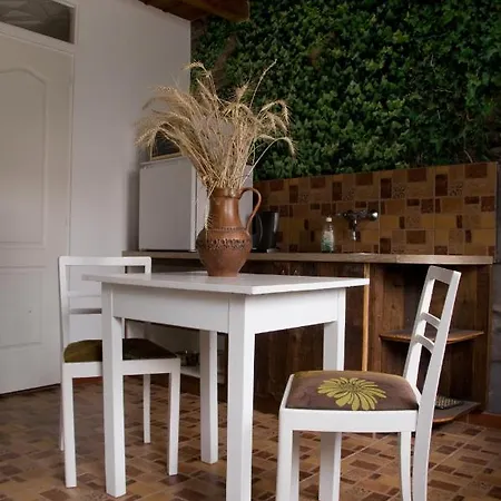 Apartament Notas Tuecsoek Vendeghaz